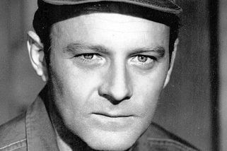 Navždy Kuní ksicht: Larry Linville roli v seriálu MASH proklínal. Měl pět manželek, dožil se 60 let - Médium.cz